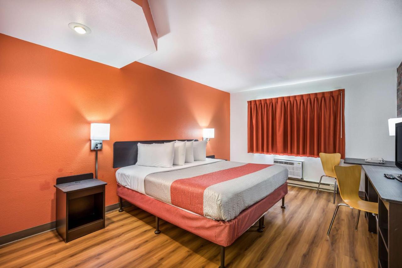 Motel 6-Madison, Wi - East ภายนอก รูปภาพ