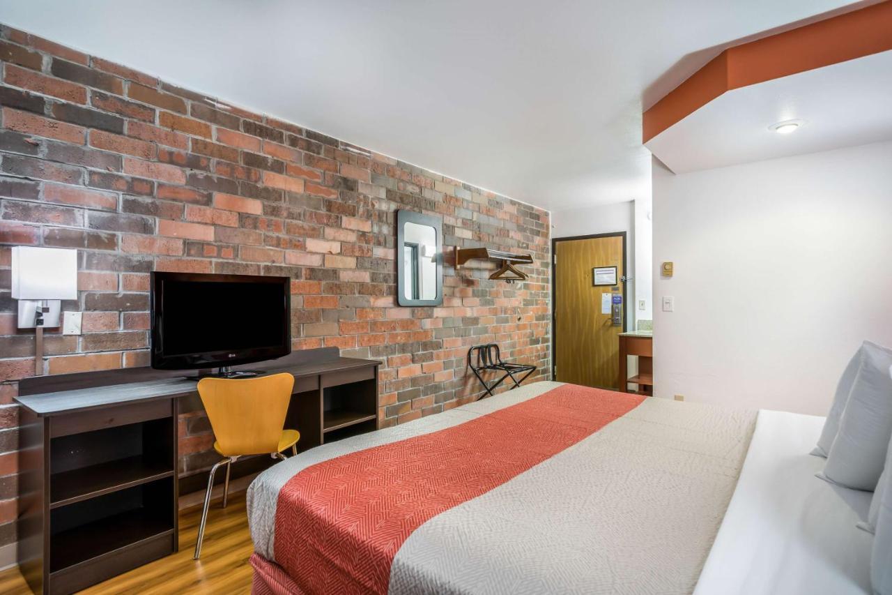 Motel 6-Madison, Wi - East ภายนอก รูปภาพ