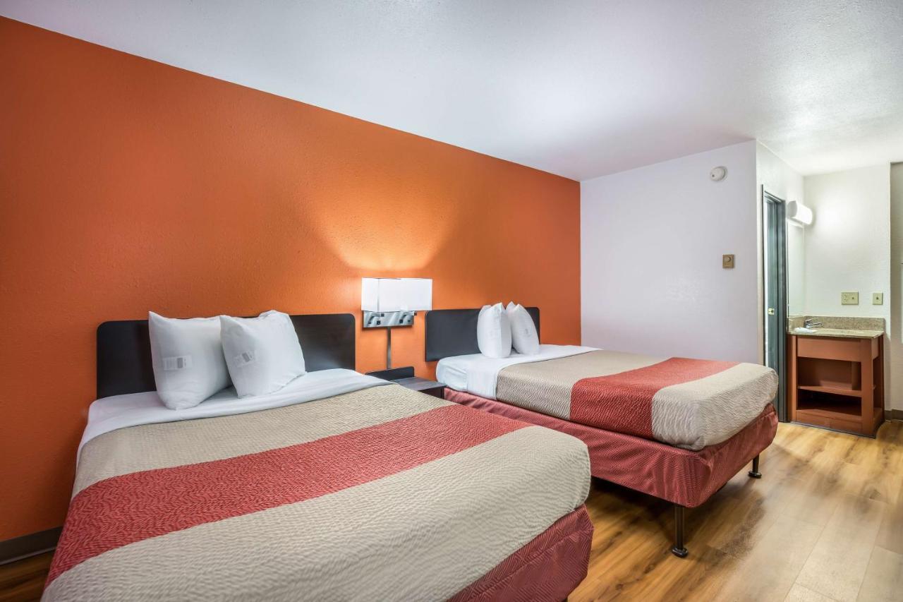 Motel 6-Madison, Wi - East ภายนอก รูปภาพ