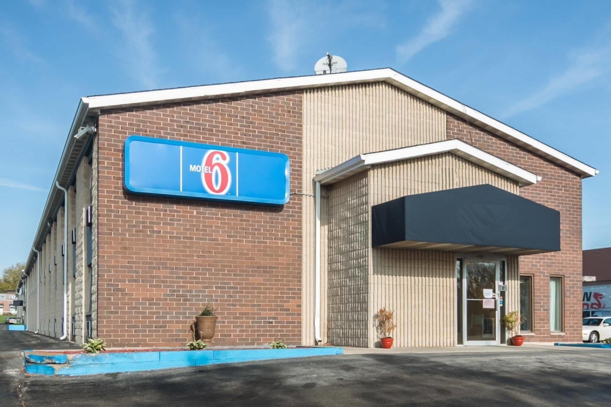 Motel 6-Madison, Wi - East ภายนอก รูปภาพ